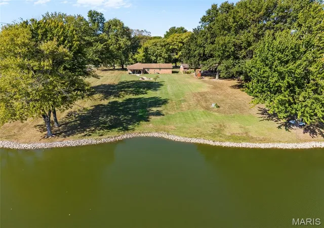 Photo 3 of Single family home for sale at 2236 Kaiser Rd, New Athens, IL 62264 | MLS# MIS26064986 | Listing updated on 2026-10-08