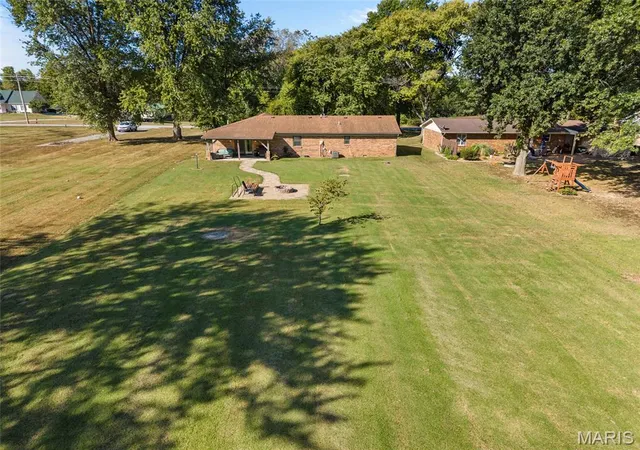 Photo 4 of Single family home for sale at 2236 Kaiser Rd, New Athens, IL 62264 | MLS# MIS26064986 | Listing updated on 2026-10-08