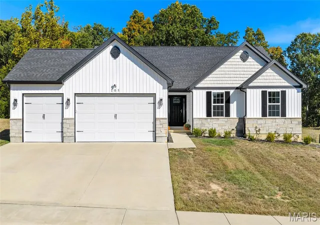 Photo 1 of Single family home for sale at 105 Providence Ridge Ct, Wentzville, MO 63385 | MLS# MIS26064987 | Listing updated on 2026-10-19