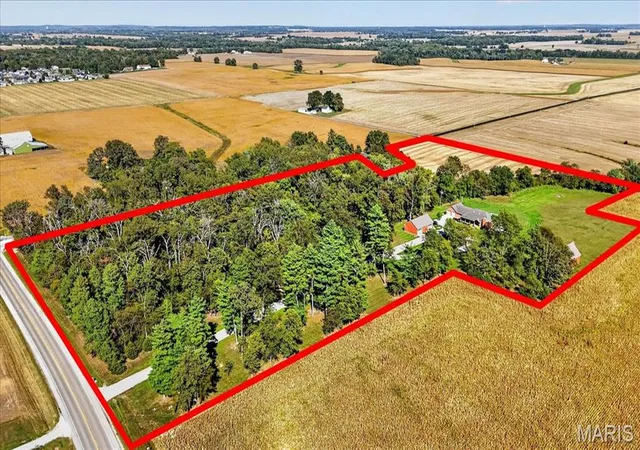 Photo 1 of Single family home for sale at 5024 State Route 159, Smithton, IL 62285 | MLS# MIS26064990 | Listing updated on 2026-10-26