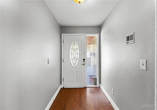 Photo 1 of Single family home for sale at 445 Durwood Dr, Florissant, MO 63033 | MLS# MIS26064993 | Listing updated on 2026-10-30