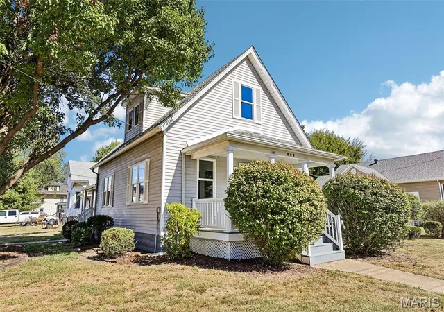 Photo 1 of Single family home for sale at 503 E Ryder St, Litchfield, IL 62056 | MLS# MIS26065001 | Listing updated on 2026-10-08