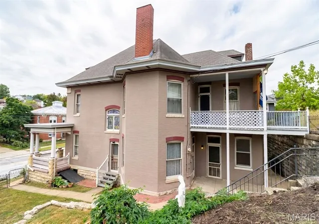 Photo 3 of Single family home for sale at 310 Boyd St, De Soto, MO 63020 | MLS# MIS26065004 | Listing updated on 2026-10-21