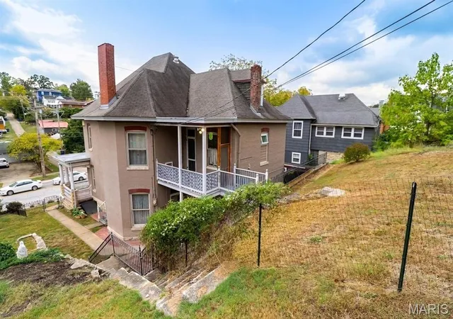 Photo 4 of Single family home for sale at 310 Boyd St, De Soto, MO 63020 | MLS# MIS26065004 | Listing updated on 2026-10-21
