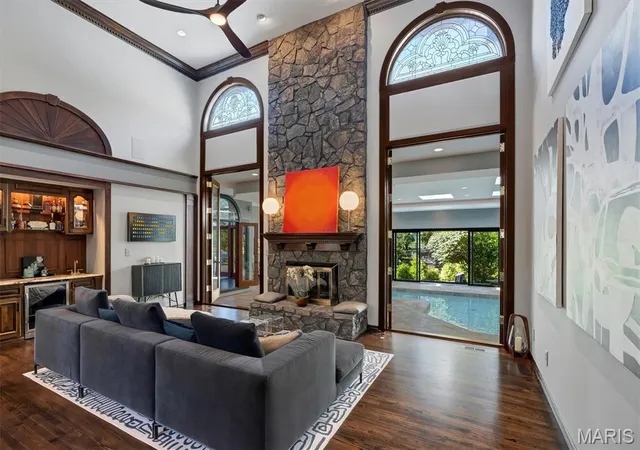 Photo 2 of Single family home for sale at 150 Camfield Sq Dr, Saint Louis, MO 63141 | MLS# MIS26065010 | Listing updated on 2026-10-19