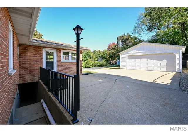 Photo 2 of Single family home for sale at 4116 Exeter Ave, Saint Louis, MO 63119 | MLS# MIS26065018 | Listing updated on 2026-10-25