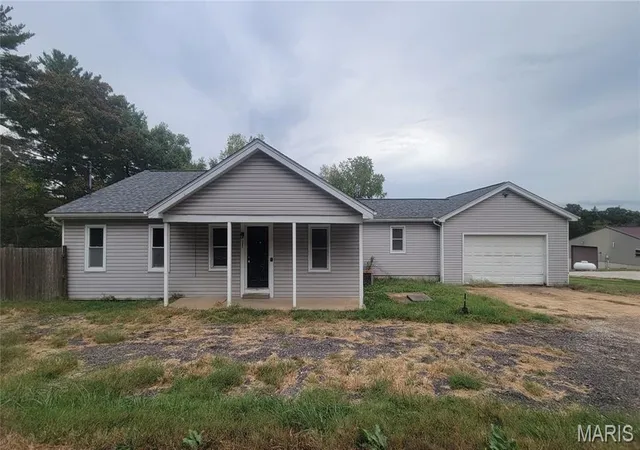 Single family home for sale at 1207 Tinhouse Rd, Hillsboro, MO 63050 | MLS# MIS26065020