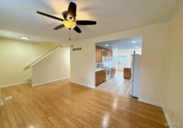 Photo 3 of Townhouse for sale at 4153 Mcpherson Ave, Saint Louis, MO 63108 | MLS# MIS26065023 | Listing updated on 2026-10-14
