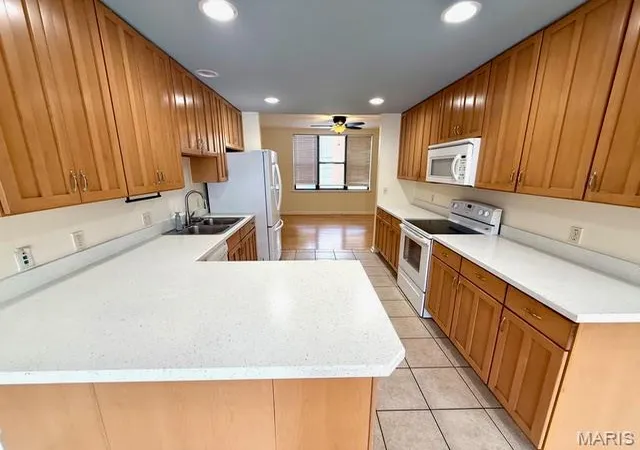 Photo 4 of Townhouse for sale at 4153 Mcpherson Ave, Saint Louis, MO 63108 | MLS# MIS26065023 | Listing updated on 2026-10-14