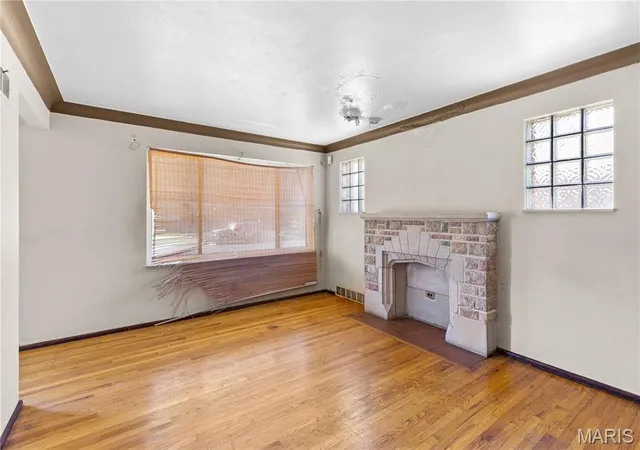 Photo 3 of Single family home for sale at 1607 Veronica Ave, Saint Louis, MO 63147 | MLS# MIS26065026 | Listing updated on 2026-10-10