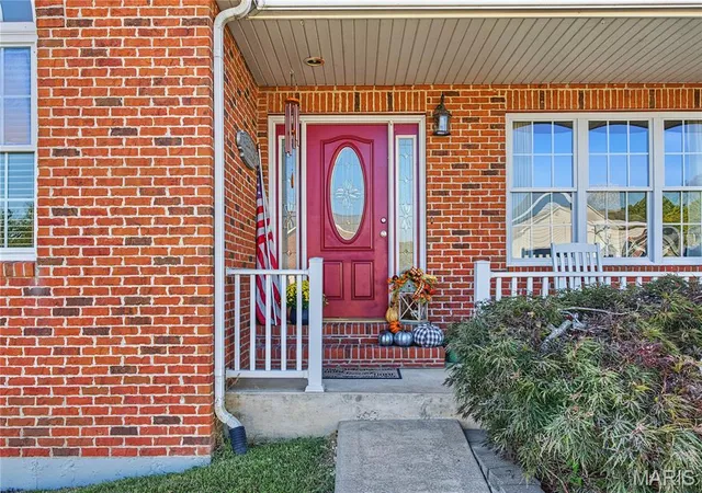 Photo 3 of Single family home for sale at 555 Matt Ln, Jackson, MO 63755 | MLS# MIS26065045 | Listing updated on 2026-10-19
