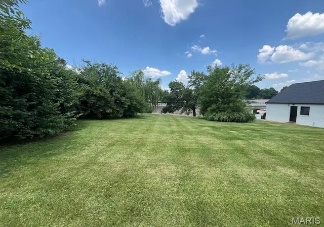 Photo 1 of Land for sale at 7412 Bland Dr, Saint Louis, MO 63105 | MLS# MIS26065055 | Listing updated on 2026-10-15