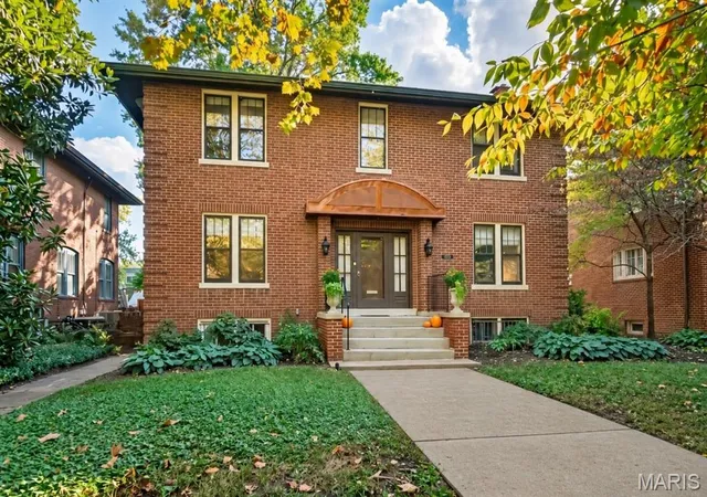 Photo 1 of Sale Pending at 6656 Kingsbury Blvd, Saint Louis, MO 63130 | MLS# MIS26065059 | Listing updated on 2026-10-26