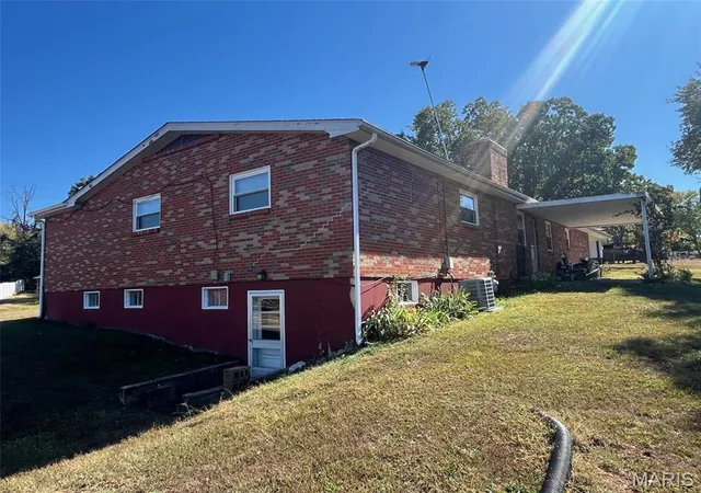 Photo 4 of Single family home for sale at 1102 Richeson Rd, Potosi, MO 63664 | MLS# MIS26065061 | Listing updated on 2026-10-08