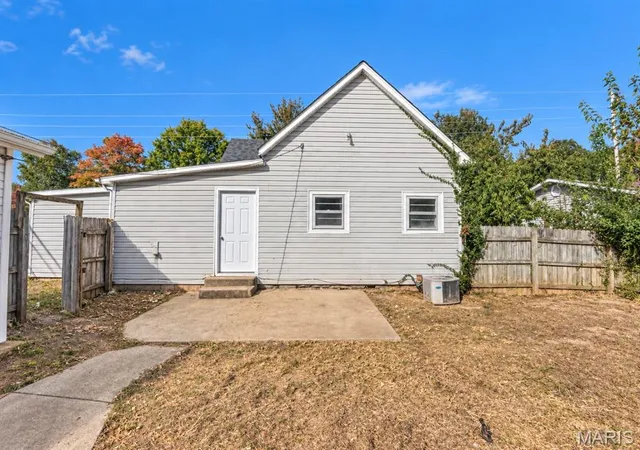 Photo 4 of Single family home for sale at 820 N Carleton St, Farmington, MO 63640 | MLS# MIS26065062 | Listing updated on 2026-10-09