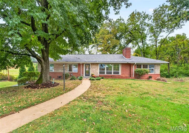Single family home for sale at 13 Spoede Hills Dr, Saint Louis, MO 63141 | MLS# MIS26065075