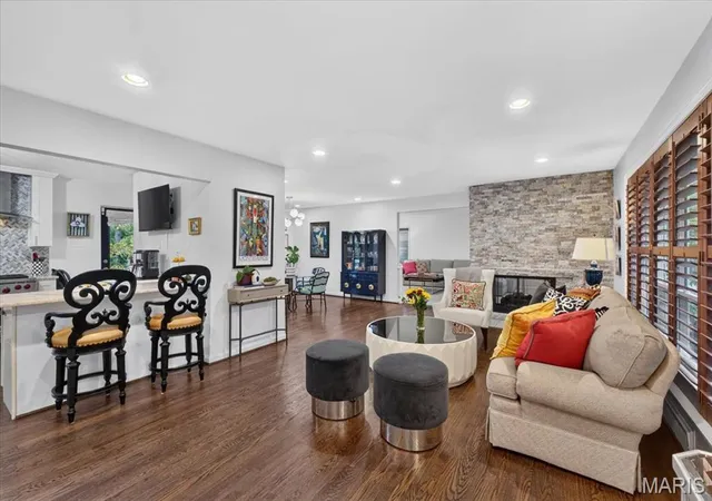 Photo 4 of Single family home for sale at 13 Spoede Hills Dr, Saint Louis, MO 63141 | MLS# MIS26065075 | Listing updated on 2026-10-19