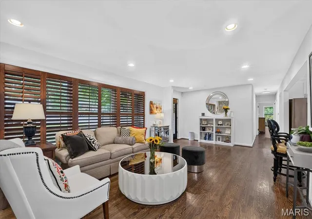 Photo 2 of Single family home for sale at 13 Spoede Hills Dr, Saint Louis, MO 63141 | MLS# MIS26065075 | Listing updated on 2026-10-19