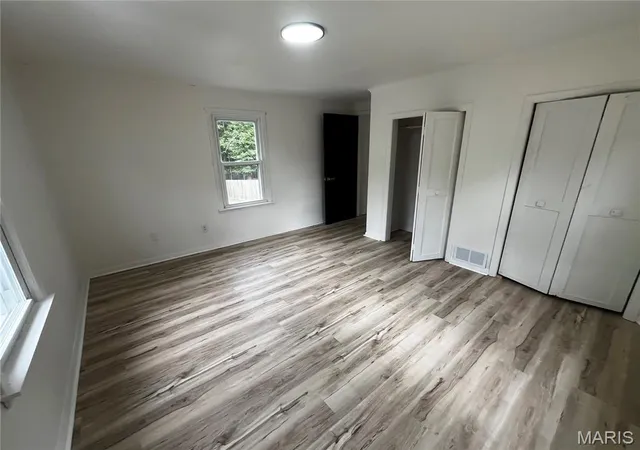 Photo 4 of Single family home for sale at 18449 Wild Horse Crk Rd, Wildwood, MO 63005 | MLS# MIS26065087 | Listing updated on 2026-10-09