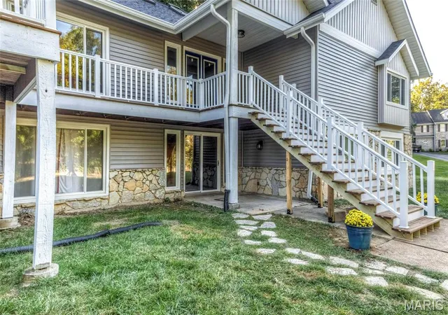 Photo 4 of Single family home for sale at 1723 Millstream Dr, Chesterfield, MO 63017 | MLS# MIS26065094 | Listing updated on 2026-10-10