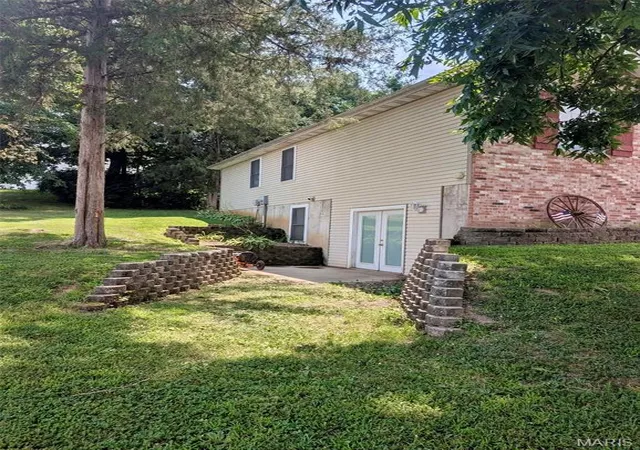 Photo 3 of Single family home for sale at 1274 Jonathan Ct, Washington, MO 63090 | MLS# MIS26065109 | Listing updated on 2026-10-19