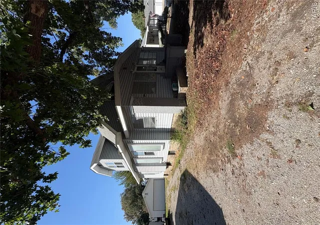 Photo 1 of Single family home for sale at 429 Washington Ave, Alton, IL 62024 | MLS# MIS26065110 | Listing updated on 2026-10-09