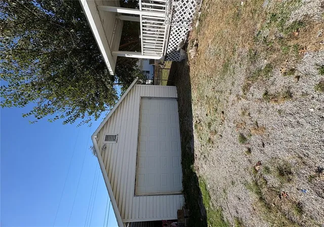 Photo 3 of Single family home for sale at 429 Washington Ave, Alton, IL 62024 | MLS# MIS26065110 | Listing updated on 2026-10-09