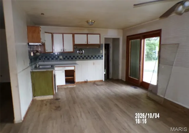 Photo 3 of Single family home for sale at 980 Boulder Dr, Florissant, MO 63031 | MLS# MIS26065129 | Listing updated on 2026-10-09