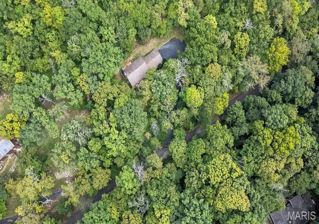 Photo 4 of Sale Pending at 29 Rockwood Forest Valley, Wildwood, MO 63025 | MLS# MIS26065145 | Listing updated on 2026-10-29
