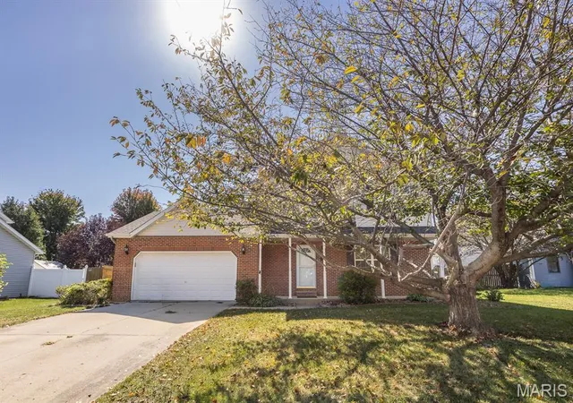 Photo 1 of Single family home for sale at 347 Logan Dr, O Fallon, IL 62269 | MLS# MIS26065155 | Listing updated on 2026-10-10