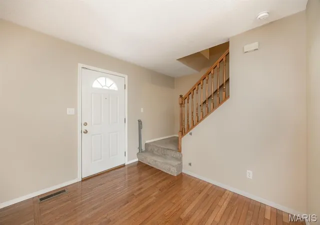 Photo 3 of Single family home for sale at 347 Logan Dr, O Fallon, IL 62269 | MLS# MIS26065155 | Listing updated on 2026-10-10
