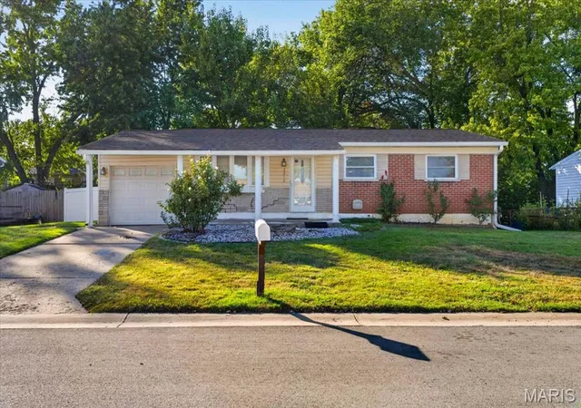Photo 1 of Single family home for sale at 3315 Joyce Dr, Saint Charles, MO 63301 | MLS# MIS26065156 | Listing updated on 2026-10-18