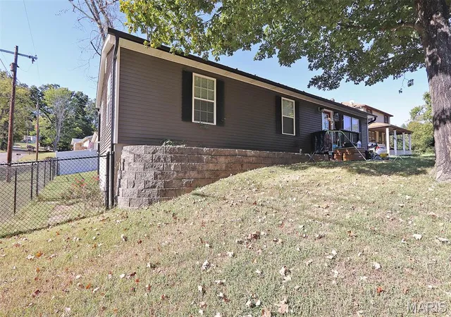 Photo 4 of Single family home for sale at 389 Country Clb Dr, Cape Girardeau, MO 63701 | MLS# MIS26065161 | Listing updated on 2026-10-09