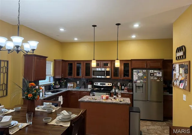 Photo 4 of Single family home for sale at 128 Sycamore Dr, Saint Robert, MO 65584 | MLS# MIS26065162 | Listing updated on 2026-10-09