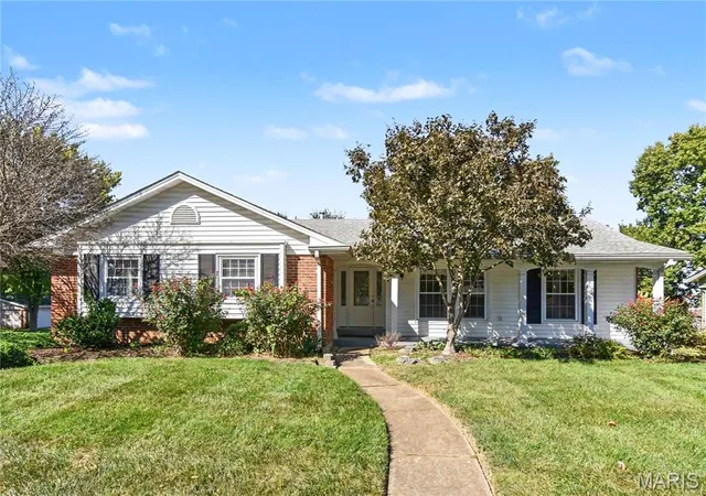Single family home for sale at 2311 Blue Hl Rd, Chesterfield, MO 63017 | MLS# MIS26065165
