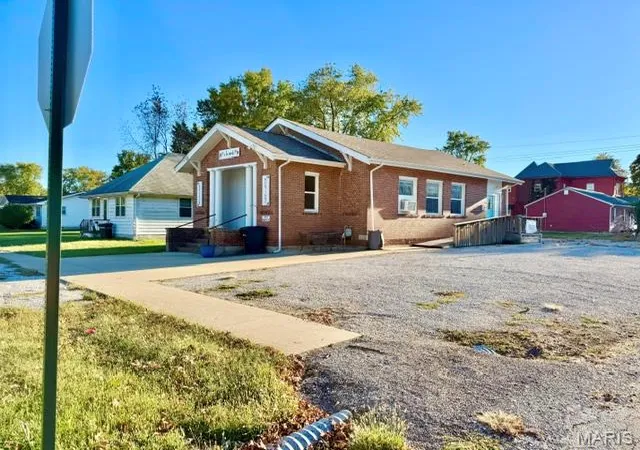 Photo 4 of Single family home for sale at 101 S Wentz St, Montgomery City, MO 63361 | MLS# MIS26065179 | Listing updated on 2026-10-27