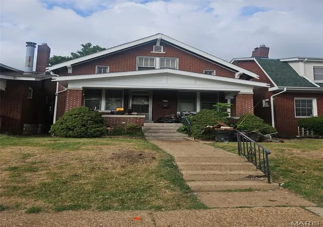 Single family home for sale at 4437 Taft Ave, Saint Louis, MO 63116 | MLS# MIS26065184