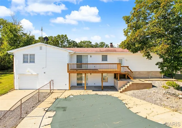 Photo 3 of Single family home for sale at 6231 State Rd H, De Soto, MO 63020 | MLS# MIS26065185 | Listing updated on 2026-10-09
