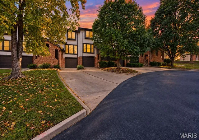 Condo for sale at 2308 Driftwood Pl, Saint Louis, MO 63146 | MLS# MIS26065187