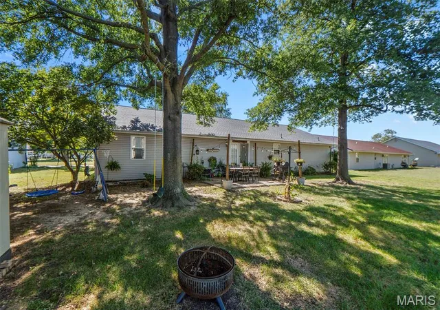 Photo 4 of Single family home for sale at 830 Plantation, Sikeston, MO 63801 | MLS# MIS26065191 | Listing updated on 2026-10-12
