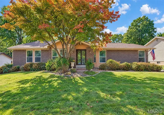 Photo 1 of Single family home for sale at 12834 Branchmont Ct, Saint Louis, MO 63146 | MLS# MIS26065198 | Listing updated on 2026-10-21