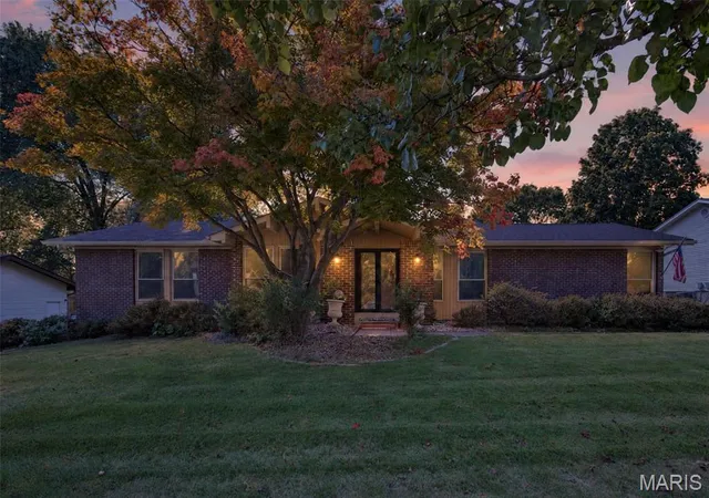 Photo 2 of Single family home for sale at 12834 Branchmont Ct, Saint Louis, MO 63146 | MLS# MIS26065198 | Listing updated on 2026-10-21