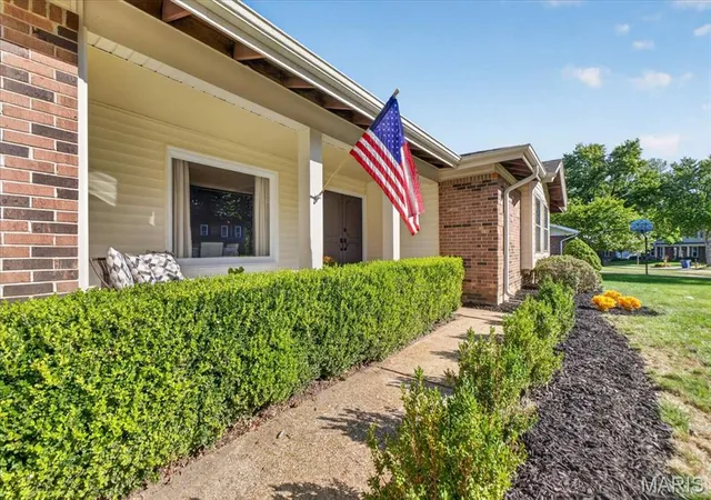 Photo 2 of Sale Pending at 12839 Hasbrook Dr, Saint Louis, MO 63146 | MLS# MIS26065202 | Listing updated on 2026-10-17