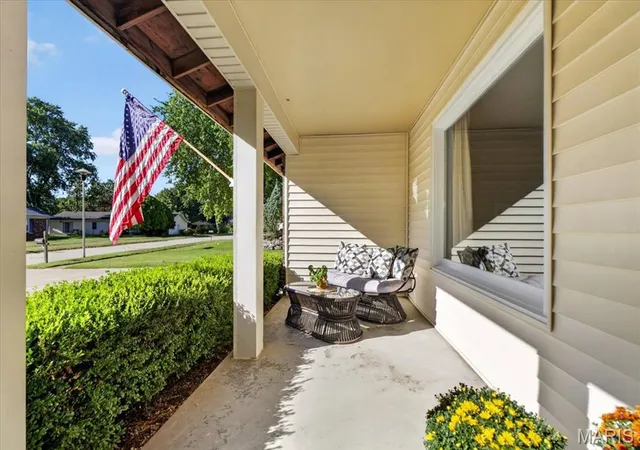 Photo 3 of Sale Pending at 12839 Hasbrook Dr, Saint Louis, MO 63146 | MLS# MIS26065202 | Listing updated on 2026-10-17