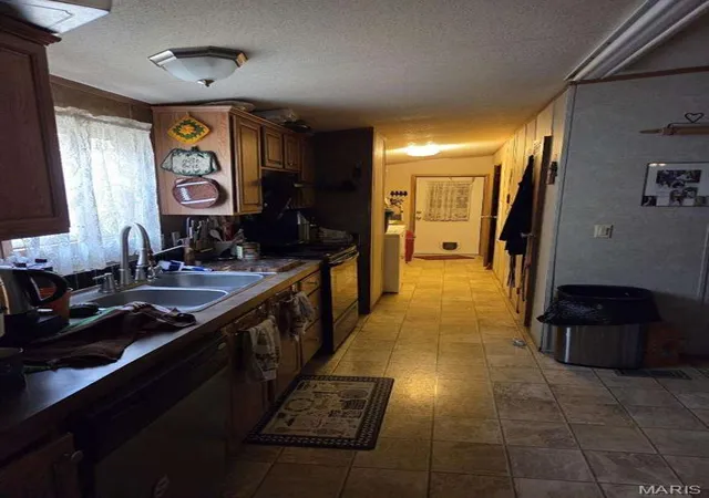 Photo 4 of Single family home for sale at 11171 Leisure Dr, Warsaw, MO 65355 | MLS# MIS26065209 | Listing updated on 2026-10-09