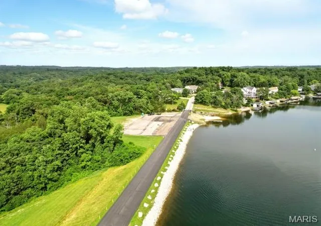 Photo 4 of Land for sale at 00 Sassafras Dr, Hillsboro, MO 63050 | MLS# MIS26065210 | Listing updated on 2026-10-09