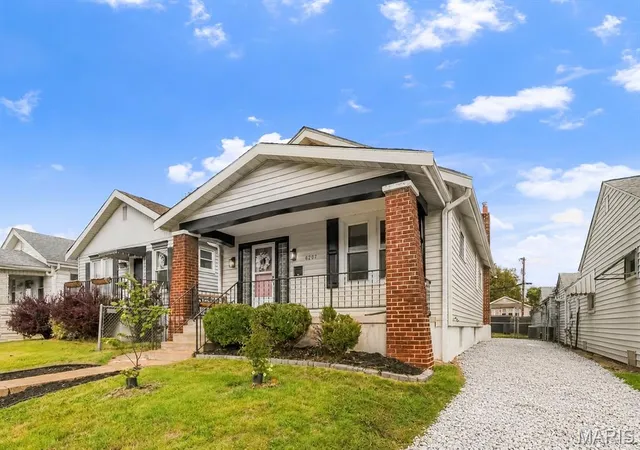 Photo 2 of Sale Pending at 6207 Fyler Ave, St Louis, MO 63139 | MLS# MIS26065214 | Listing updated on 2026-10-28