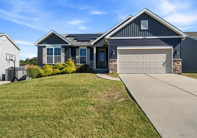 Single family home for sale at 1030 Palisades Ln, Pacific, MO 63069 | MLS# MIS26065215