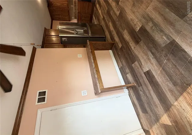 Photo 3 of Single family home for sale at 1405 Western Ave, Mexico, MO 65265 | MLS# MIS26065218 | Listing updated on 2026-10-12