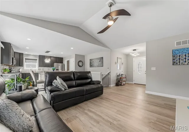 Photo 4 of Single family home for sale at 152 Lake Tucci Cir, Wright City, MO 63390 | MLS# MIS26065222 | Listing updated on 2026-10-21